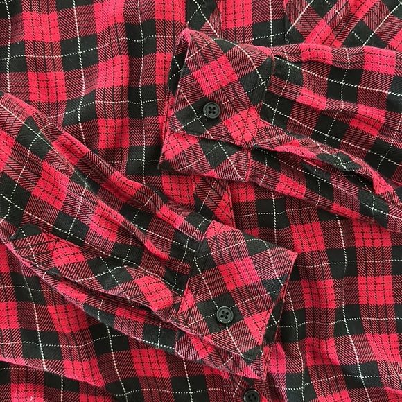 RAILS Hunter Plaid Flannel Shirt in Red/Black - Picture 6 of 9